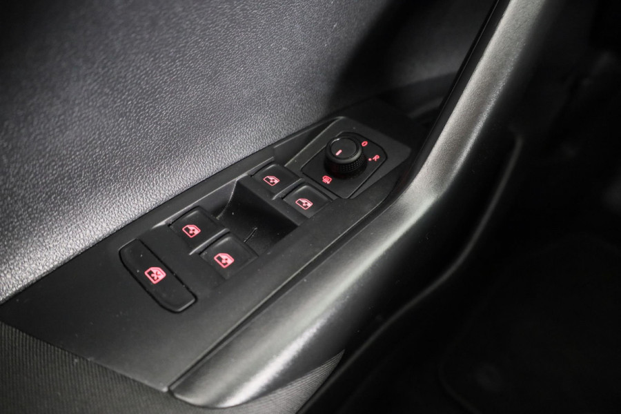 Volkswagen Polo 1.0 TSI Comfortline 95 pk | Navigatie | Trekhaak | Apple Carplay/Android Auto | Adaptieve cruise control |