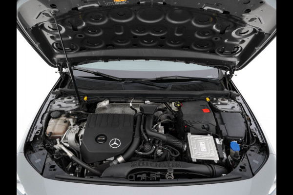 Mercedes-Benz A-Klasse 180 Business Solution AMG-Sport-Pack *PANO | WIDE-SCREEN-COCKPIT | FULL-LED | LEDER-MICROFIBRE | CAMERA | ECC | PDC | CRUISE | SPORT-SEATS | 18"ALU*