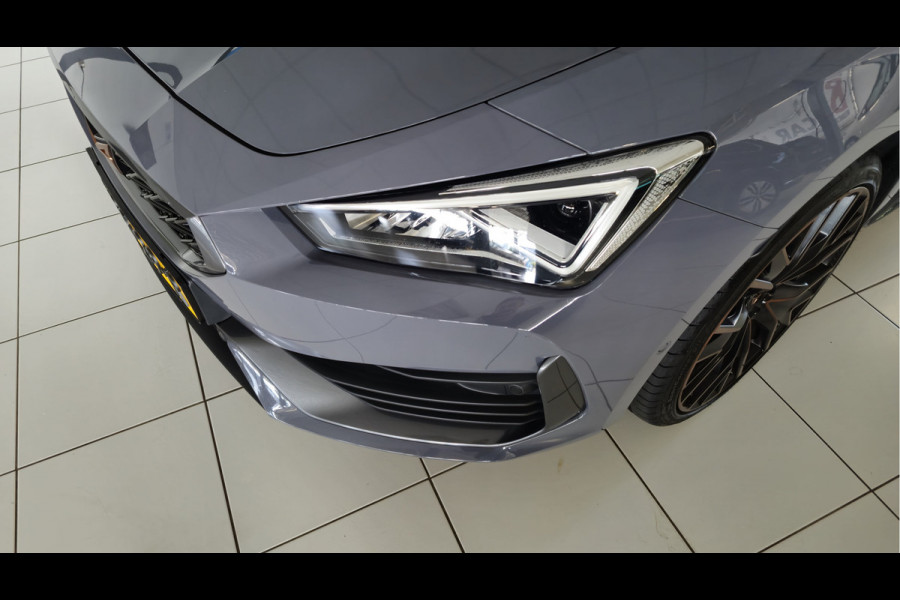 CUPRA Leon Sportstourer 1.4 e-Hybrid VZ Copper Edition | Panorama dak | Keyless | elektrische achterklep