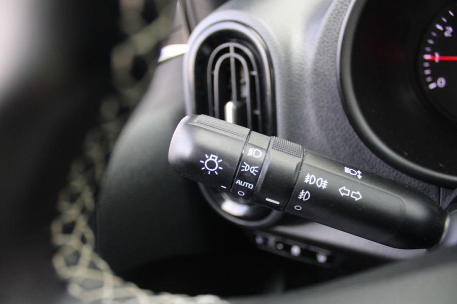 Kia Picanto 1.2 CVVT First Edition | Navi | Airco | Camera | Cruise | 15" LM | LED | Automaat | 1e eigenaar | Dealeronderhouden |