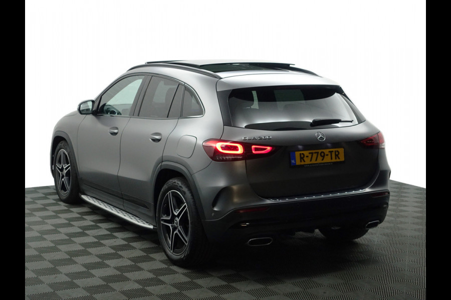 Mercedes-Benz GLA 200 AMG Night Edition Aut- Panodak I Leer I Widescreen I Sfeerverlichting I Matt grey