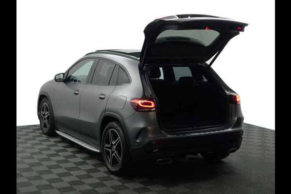 Mercedes-Benz GLA 200 AMG Night Edition Aut- Panodak I Leer I Widescreen I Sfeerverlichting I Matt grey