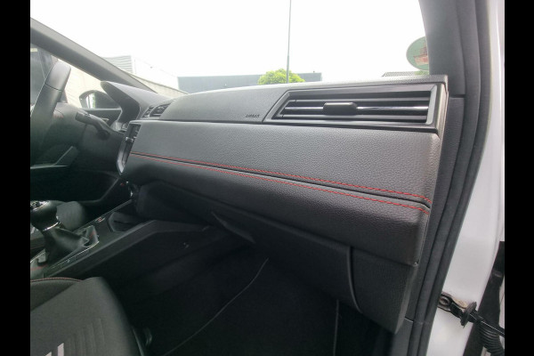 Seat Ibiza FR 1.5 TSI EVO 150PK|17"|Pano|BEATS|Carplay|Parelmoer|Camera