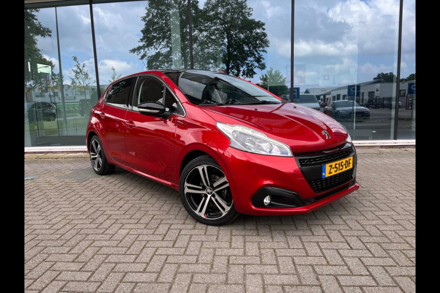 Peugeot 208 1.2 PureTech 110PK GT-Line - Navi - Half Leder - panodak - Parkeerhulp