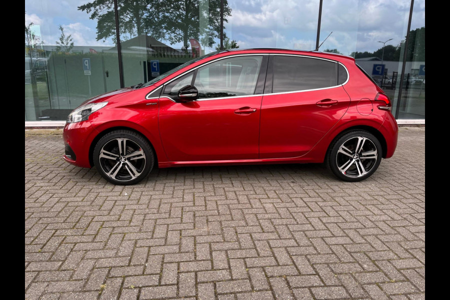 Peugeot 208 1.2 PureTech 110PK GT-Line - Navi - Half Leder - panodak - Parkeerhulp