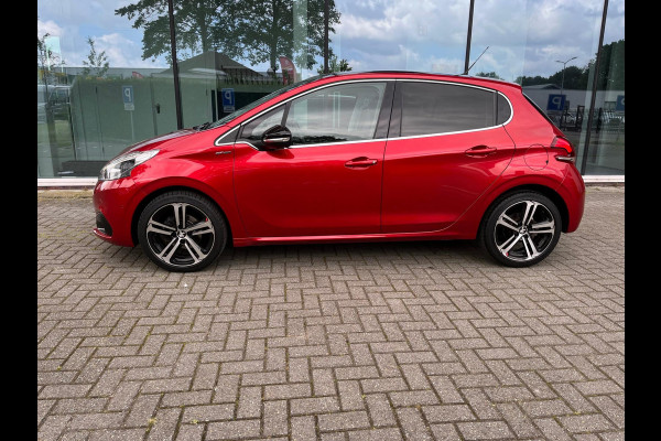 Peugeot 208 1.2 PureTech 110PK GT-Line - Navi - Half Leder - panodak - Parkeerhulp