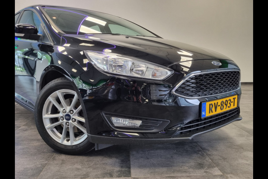 Ford Focus 1.0 Lease Edition 5-Drs. Airco CruiseControl Navigatie