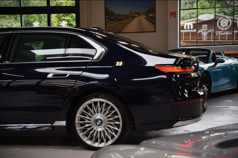 BMW 7 Serie 750e xDrive Navi|leder|Swarovski|1e Eig.|Sky Lounge|Massage|B&W|Lounge Seats|ACC