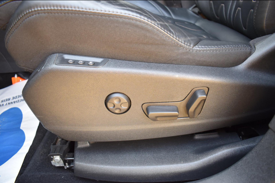 Peugeot 5008 1.2 GT-Line Pano Leder Camera Massage Stoelen Keyless Entrey