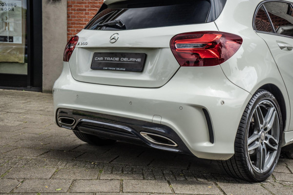 Mercedes-Benz A-Klasse 200 AMG Line PANO / NAVI / PDC