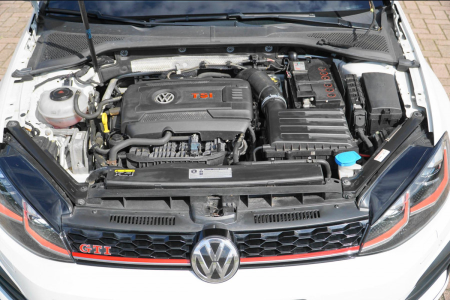Volkswagen Golf 2.0 TSI GTI Performance PANO
