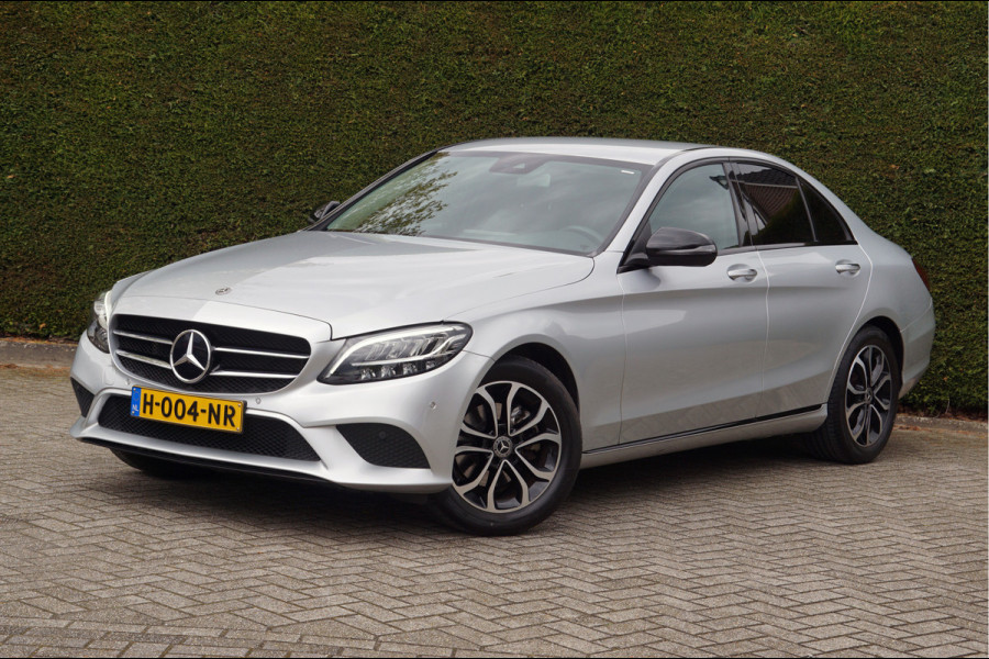 Mercedes-Benz C-Klasse C 200 Avantgarde Night | Distronic Keyless Trekhaak