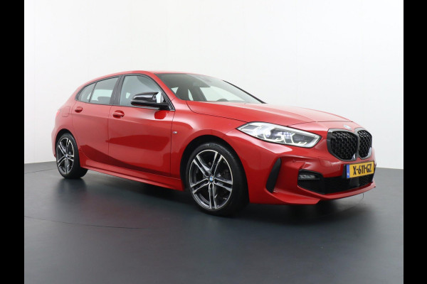 BMW 1-serie 118i M SPORT High Executive SUPER NETTE AUTO DEALER ONDERHOUDEN