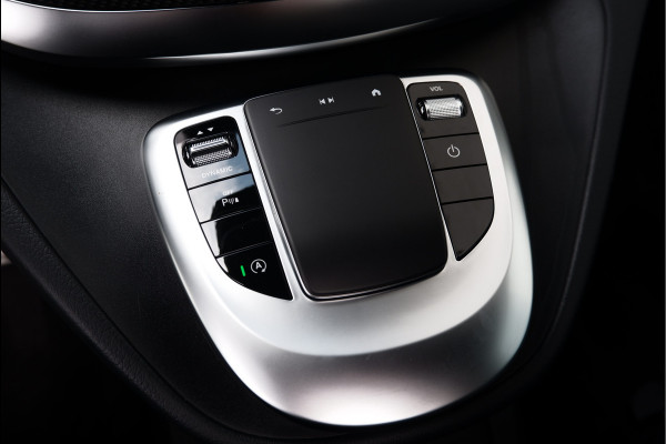 Mercedes-Benz V-Klasse 250d / Lang / AMG / DC / Panorama / MBUX (apple car play) / 2x Schuifdeur / Vol Opties / NIEUWSTAAT