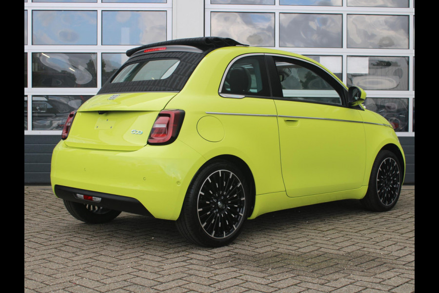 Fiat 500E La Prima Cabrio 42 kWh | Pack Tech | Pack La Prima | Pack Comfort | Italian Upgrade Actie | SEPP Subsidie €2.950,-