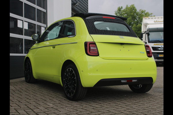 Fiat 500E La Prima Cabrio 42 kWh | Pack Tech | Pack La Prima | Pack Comfort | Italian Upgrade Actie | SEPP Subsidie €2.950,-