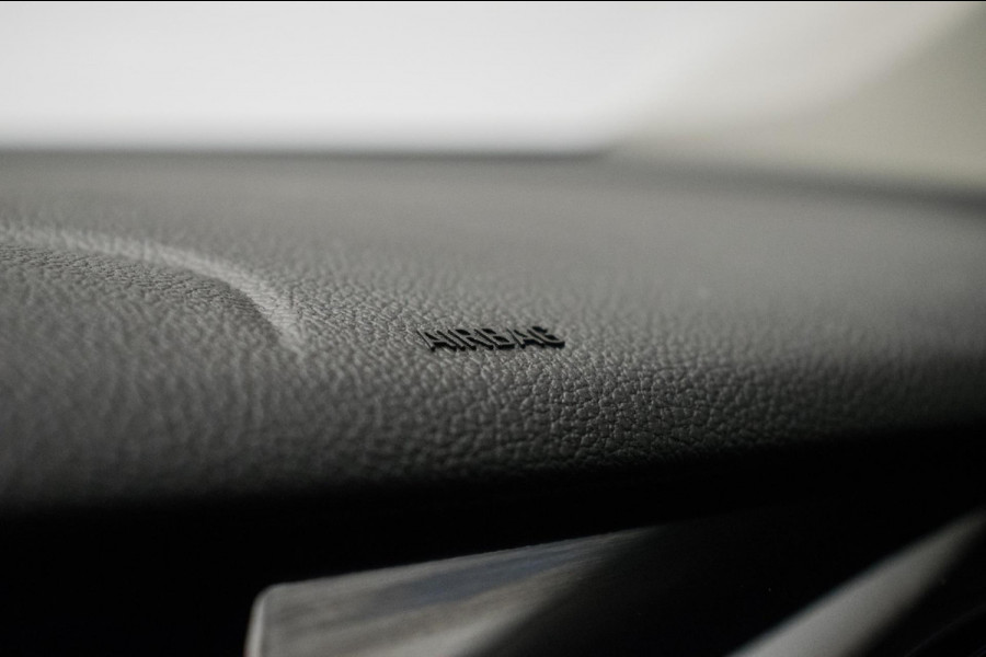 Opel Astra 1.4 Turbo 150PK Business Executive ORG NL [ Carplay Keyless Lane Assist Stoelverwarming Camera Sport-interieur ]