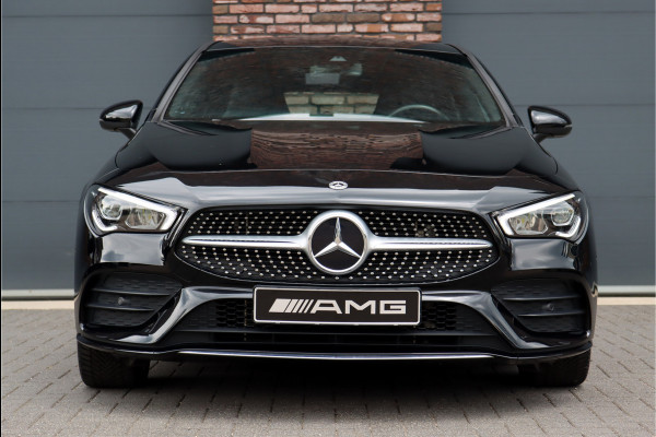 Mercedes-Benz CLA-Klasse Shooting Brake 250 e AMG Line Aut8 | Camera | Sfeerverlichting | Stoelverwarming | Actieve Spoorassistent | High Perf. LED | Cruise Control |