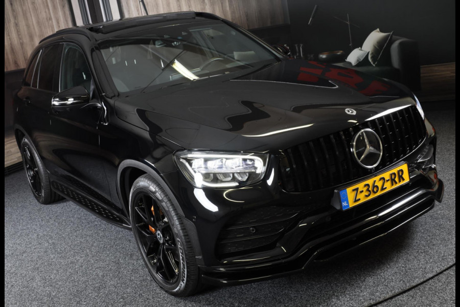 Mercedes-Benz GLC 300e 4MATIC AMG Premium Plus / Luchtvering / Head Up / Acc / Lane Assist / 360 Camera / Leder / Memory