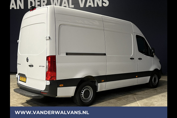 Mercedes-Benz Sprinter 317 CDI 170pk L2H2 Euro6 Airco | Camera | Apple Carplay | Cruisecontrol Bijrijdersbank, Stoelverwarming, Android Auto