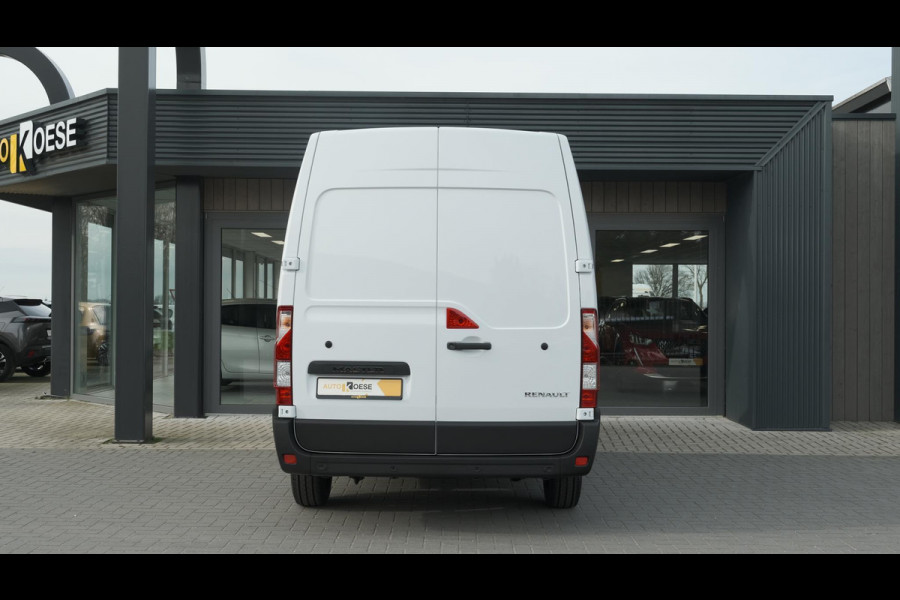 Renault Master T33 2.3 dCi 135 L2H2 Comfort | Eind Juli Leverbaar | Navigatie | Parkeersensoren | Airco | Cruise Control | Vloerplaat In Laadruimte