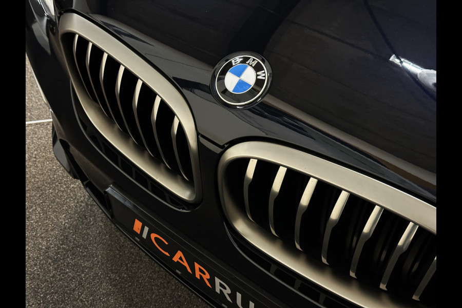 BMW X3 M40d 326pk M-Sport | Head-Up | Keyless-Go | Harman-Kardon | Memory | Standkachel | Trekhaak | 20 inch | Dodehoek | Navi Prof | Dealer onderhouden | Sfeerverlichting | Draadloos laden | DAB | Display Key | Stoelverwarming.