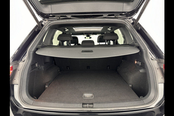 Volkswagen Tiguan Allspace 1.5 TSI Highline Business R-Line-Sport-Pack Aut. *PANO | MICROFIBRE | VIRTUAL-COCKPIT | ADAPTIVE-CRUISE | FULL-LED | KEYLESS | CAMERA | NAVI-FULLMAP | DAB+ | ERGONOMIC-SPORTSEATS | 19''ALU*