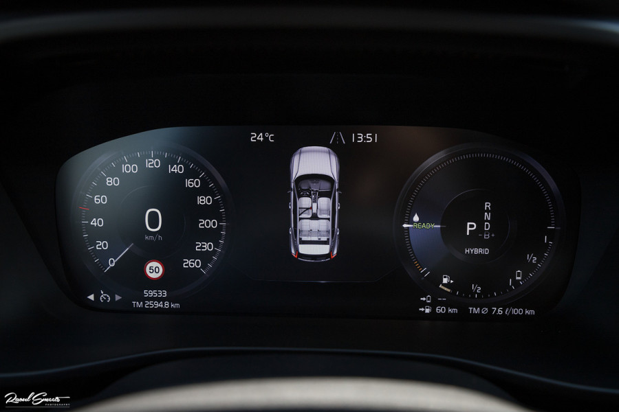 Volvo XC40 1.5 T4 Recharge R-Design | Apple carplay | Camera | Lane assist |