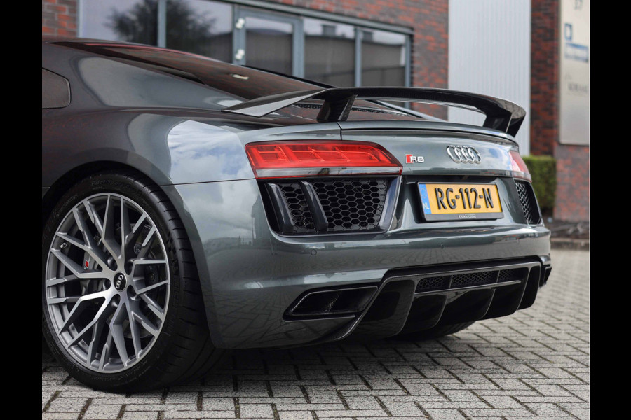 Audi R8 5.2 FSI Quattro V10 Plus *Dealer odh*Carbon*Magnetic Ride*Keramisch*