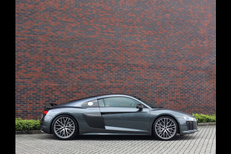 Audi R8 5.2 FSI Quattro V10 Plus *Dealer odh*Carbon*Magnetic Ride*Keramisch*