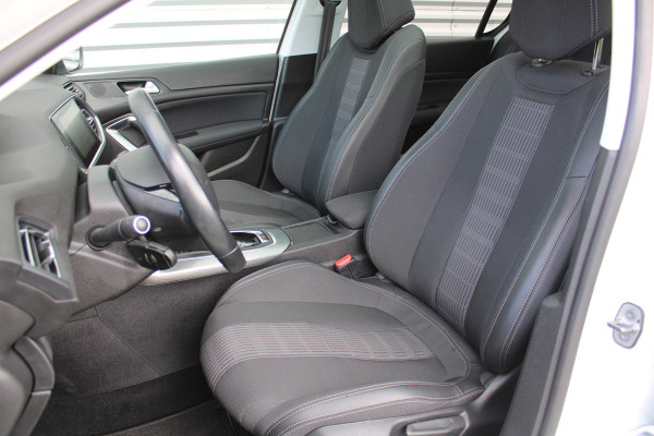 Peugeot 308 1.2 PureTech Blue Lease Premium | 16" LM | Navi | PDC | Camera | Cruise | Trekhaak |