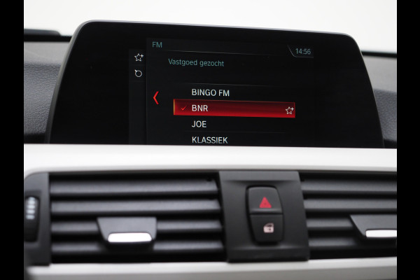 BMW 3 Serie Touring 318i LCI | LED | Cruise Control | Climate Control | Navigatie