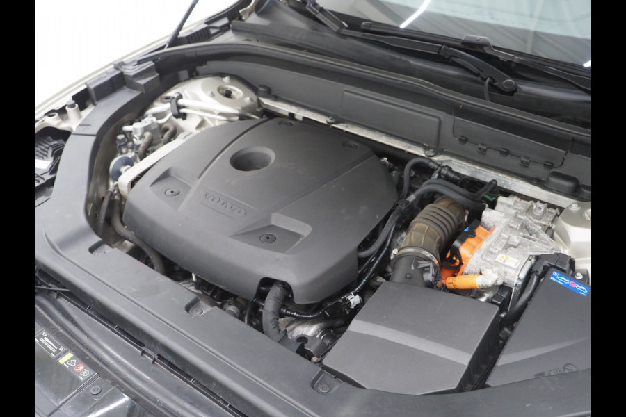 Volvo XC60 2.0 T8 Twin Engine AWD Inscription | Panoramadak | Pilot Assist | 360 | Keyless | Stoelkoeling/Verwarming