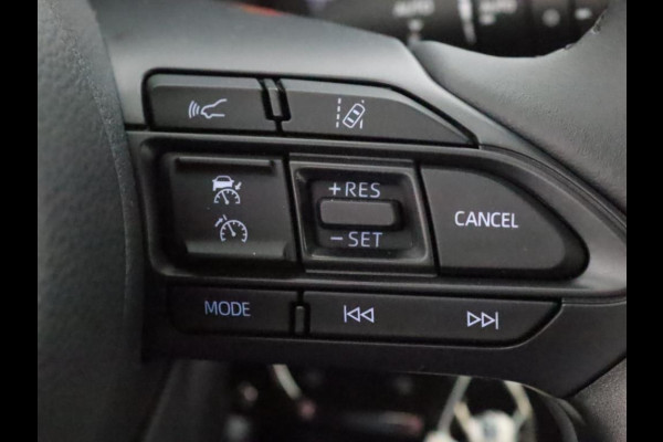 Toyota Yaris 1.5 Hybrid Active | 10 JAAR GARANTIE! | Apple Carplay & AndroidAUTO | Camera | Cruise control |