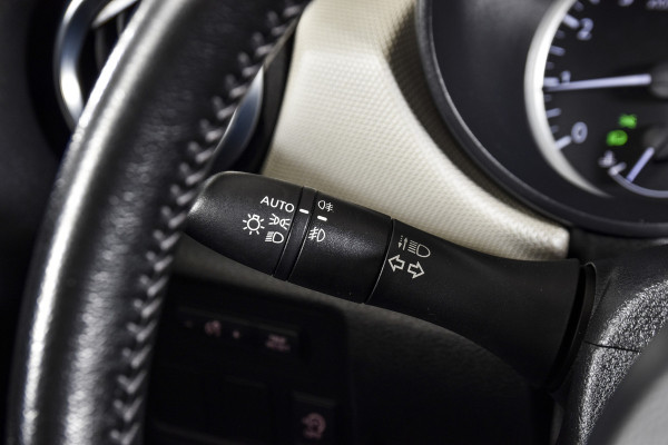 Nissan Micra 0.9 IG-T 90 PK N-Connecta - Orign. NL | Cruise | Stoelverwarming | Camera | PDC | NAV | ECC | LM 16" |