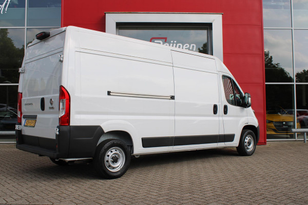 Fiat Ducato 33 2.2 MultiJet 140PK L3H2 | ACHTERUITRIJ CAMERA | APPLE CARPLAY/ANDROID AUTO | CRUISE CONTROL | 3-ZITS | CLIMATE CONTROL | NIEUWE BUS! | DODEHOEK DETECTIE | NIEUW MODEL JAAR! |