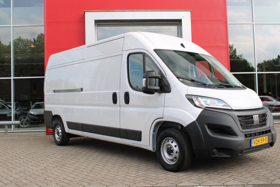 Fiat Ducato 33 2.2 MultiJet 140PK L3H2 | ACHTERUITRIJ CAMERA | APPLE CARPLAY/ANDROID AUTO | CRUISE CONTROL | 3-ZITS | CLIMATE CONTROL | NIEUWE BUS! | DODEHOEK DETECTIE | NIEUW MODEL JAAR! |