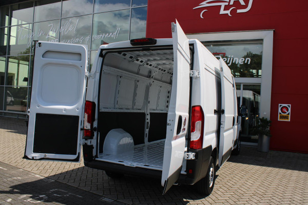 Fiat Ducato 33 2.2 MultiJet 140PK L3H2 | ACHTERUITRIJ CAMERA | APPLE CARPLAY/ANDROID AUTO | CRUISE CONTROL | 3-ZITS | CLIMATE CONTROL | NIEUWE BUS! | DODEHOEK DETECTIE | NIEUW MODEL JAAR! |