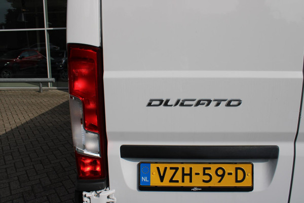 Fiat Ducato 33 2.2 MultiJet 140PK L3H2 | ACHTERUITRIJ CAMERA | APPLE CARPLAY/ANDROID AUTO | CRUISE CONTROL | 3-ZITS | CLIMATE CONTROL | NIEUWE BUS! | DODEHOEK DETECTIE | NIEUW MODEL JAAR! |