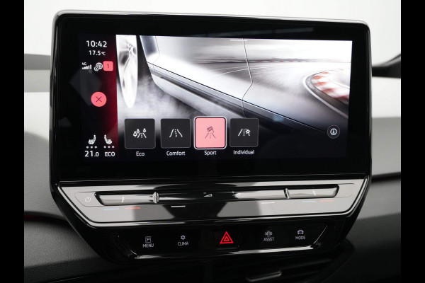 Volkswagen ID.3 First Max 58 kWh 204pk Navigatie Camera Stoelverwarming Led Demo TVH