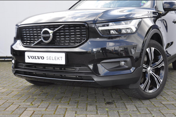 Volvo XC40 T5 262PK Automaat Recharge R-Design / Adaptieve cruise control / Keyless entry / Elektrische stoelen met geheugen / Parkeersensoren met camera / Elektrische achterklep / semi elektrische achterklep