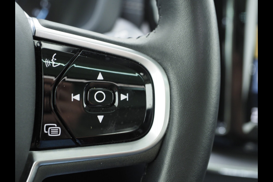 Volvo XC60 2.0 T8 Twin Engine AWD Inscription | Panoramadak | Pilot Assist | Memory | Camera | Carplay