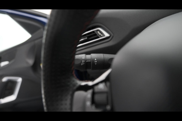 Peugeot 308 1.6 TURBO GTi 270 pk | Leer-Alcantara | Panoramadak  | Parkeersensoren | Navigatie | DAB+ | Denon soundsystem | 19 Inch Velgen | LED