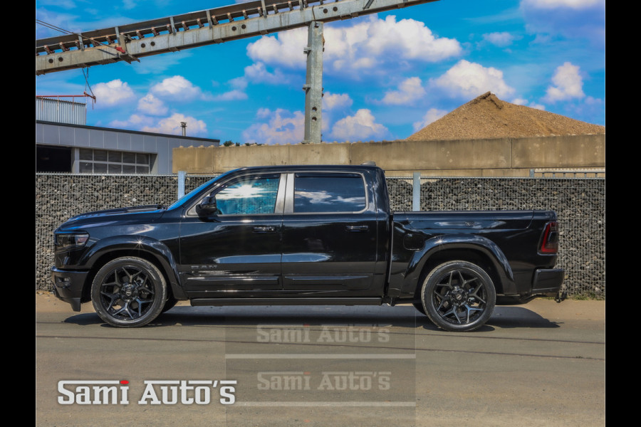 Dodge Ram 1500 BOM VOL LIMITED | 2024 | LPG | RAMBOX | MWK | VIRTUAL | BAKFLIP | HUD ADG | COVER | SER LUCHTVERING | MEEST VOLLE UITVOERIN 5.7 V8 HEMI 402PK | CREW CAB | DUBBELE CABINE | DC | 5 PERSOONS | GRIJSKENTEKEN BEDRIJFS AUTO | VOORRAAD NUMMER 2126 - 4614 |