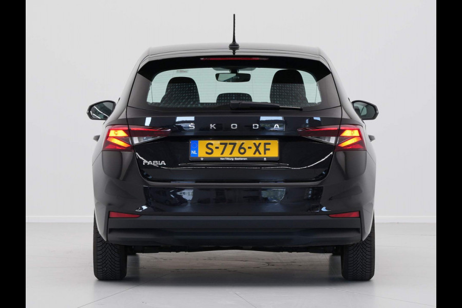 Škoda Fabia 1.0 TSI 95pk Ambition | Navigatie pakket | Carplay | Leder stuurwiel | Cruise control |