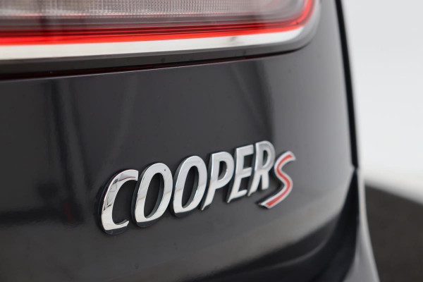 MINI Clubman 2.0 Cooper S | Stoelverwarming | Harman/Kardon | Head-Up | Adaptive cruise | Carplay | Navigatie | Full LED | Half leder | JCW stuur | Climate control