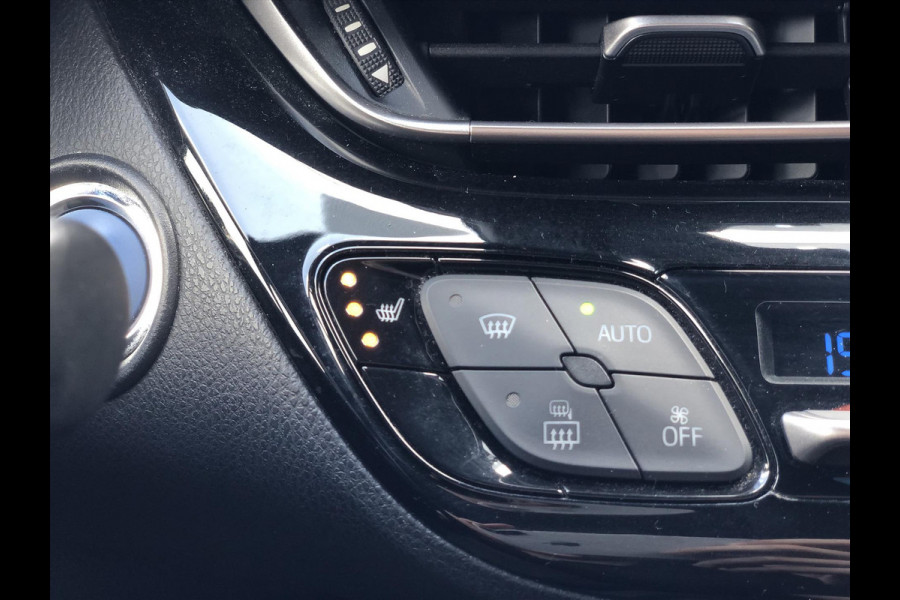 Toyota C-HR 1.8 Hybrid Dynamic Plus | Dodehoekherkenning, 18 inch, Stoelverwarming, Navigatie, Top onderhouden!