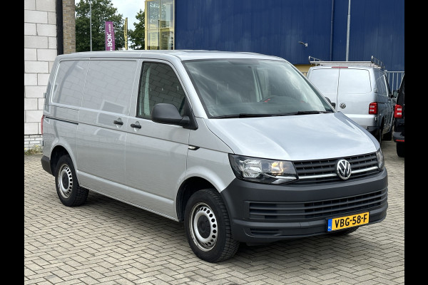 Volkswagen Transporter 2.0 TDI 150PK EURO6 L1H1 Trekhaak/cruise control/app Connect