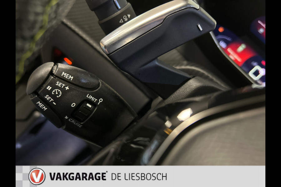 Peugeot 208 1.2 PureTech GT ,pano,stoelverw,camera,stoelverw,apple carplay