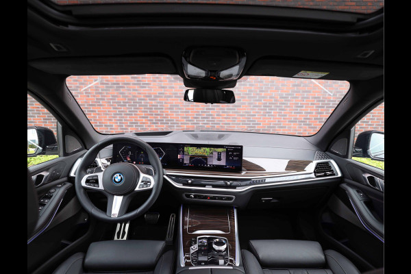 BMW X5 50e xDrive *Trekhaak*Soft-Close*Pano*